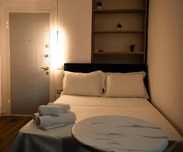 Cozy And Chic Apartment Tirana